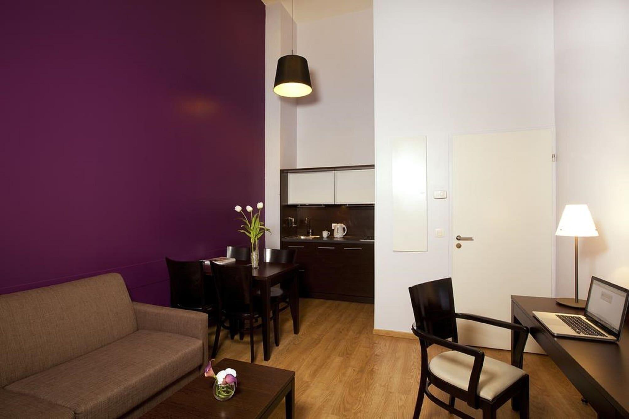 Aparthotel Residhome Caserne De Bonne