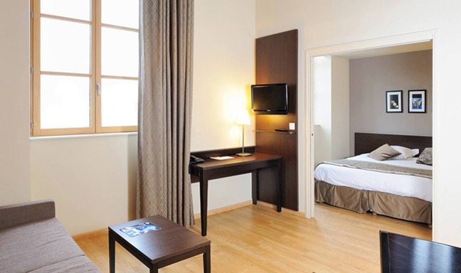 Aparthotel Residhome Caserne De Bonne 4*